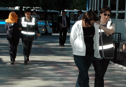 Genç kızları fuhuşa zorlamışlar