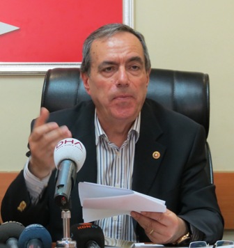 Kart’tan hükümete eleştiri