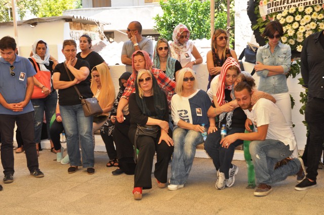 Işıl Karpuzoğlu Kuşadası'nda toprağa verildi