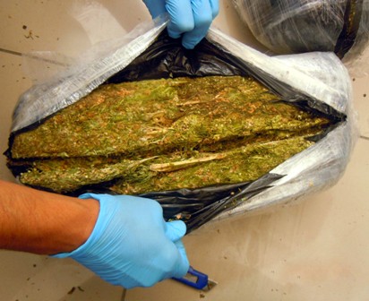 Sulama borularından 115 kilo esrar çıktı