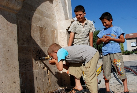 Yağışlar israf için bahane olmamalı