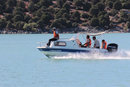 Beyşehir Gölü'nde kaçak avlananlara para cezası