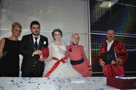 Gökdemir Ailesinin mutlu günü