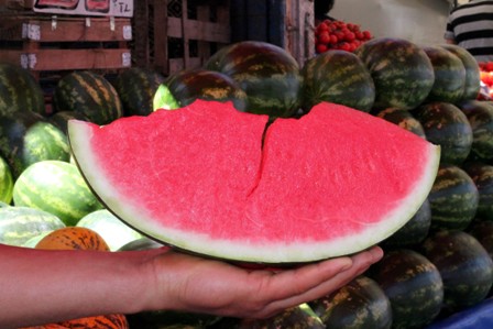 Ramazan'da susuzluğunuzu karpuzla giderin