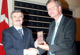 İsveç heyetinden Akyürek'e ziyaret
