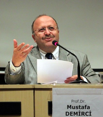 Kendi tarihimizi yazmalıyız