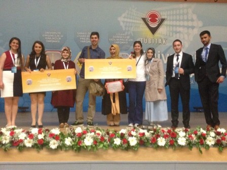 Selçuk öğrencileri TÜBİTAK'tan ödülle döndü