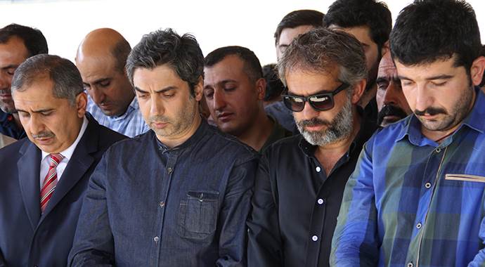 Necati Şaşmaz babaannesini kaybetti
