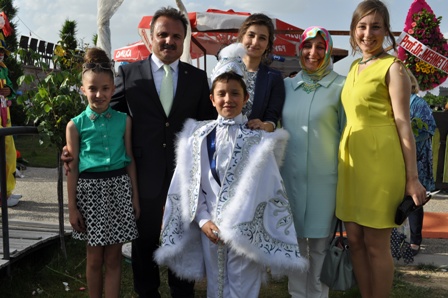 Şimşekler ailesinde sünnet mutluluğu
