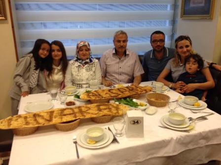 Mezuniyet sevincini kutladılar