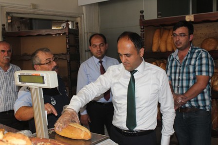 Başkan Özaltun, fırın ve pastaneleri denetledi
