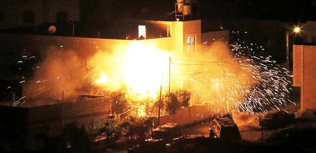 İsrail bahaneyi buldu, Gazze'yi 32 noktadan vurdu