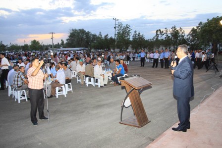 Karatay'da mahalle iftarları başladı