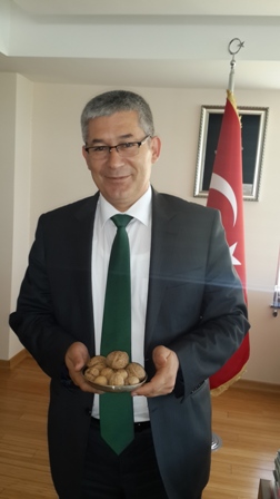 Bu cevizler iftarlık mı?