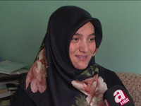 Başbakan'a bileziklerini veren kız Nihal Karataş