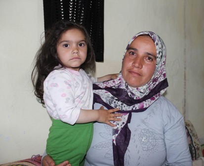 Su Ve Mamayla Beslenebilen Zeynep'in Yaşam Mücadelesi