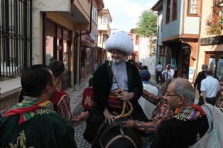 NASREDDİN HOCA GÖL YERİNE BAKIN MAYAYI NEREYE ÇALDI?