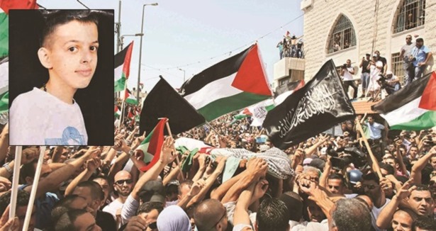 VAHŞET! FİLİSTİNLİ ÇOCUĞU BENZİN DÖKÜP YAKTILAR