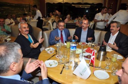 KONSİAD iftarı’ndan Türkmeneli’ne yardım