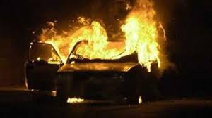 Tunceli'de teröristler kamyonet yaktı