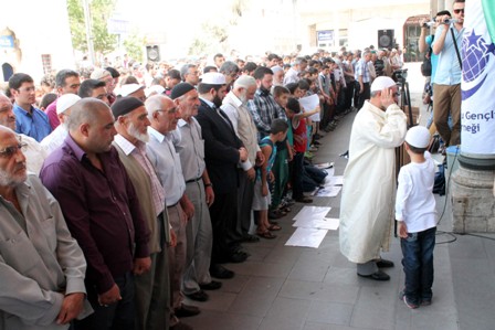 Konya’da Filistin’de şehit olanlar için gıyabi cenaze namazı