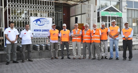 Kimse Yok Mu’dan Evlere Sıcak Yemek İkramı