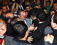 CHP Kurultayı KAVGA ile başladı