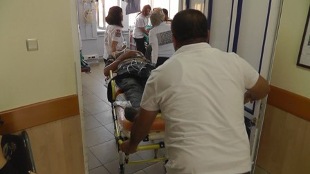 Beyşehir'de arının soktuğu kişi hastanelik oldu