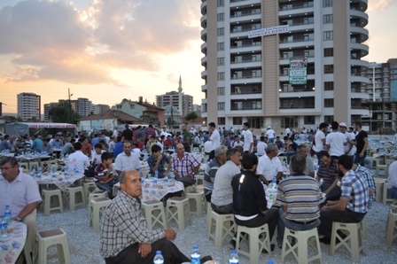 Beğen İnşaat, iftarda buluşturdu