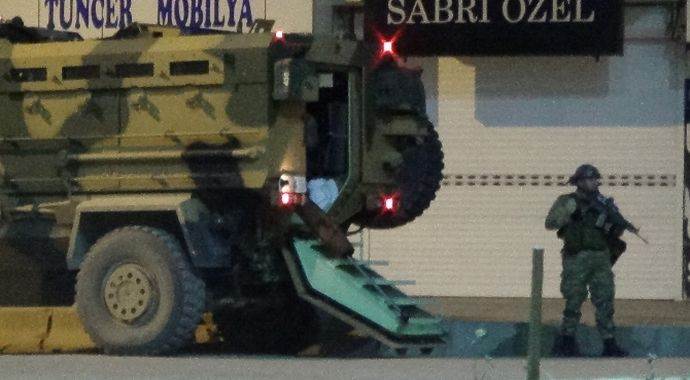 Hakkari'de sokağa çıkma yasağı sürüyor!!!