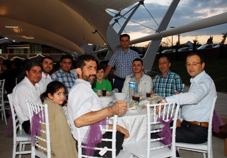 Kumkale İnşaat, iftarda bir araya geldi