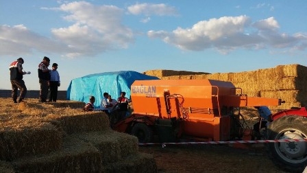Konya'da yem karma makinesine düşen Suriyeli öldü