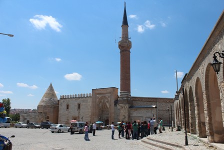 Tarihi Eşrefoğlu Camii, "kalıcı dünya mirası" olmaya aday