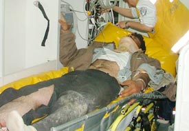 Cenaze arabası at arabasına çarptı