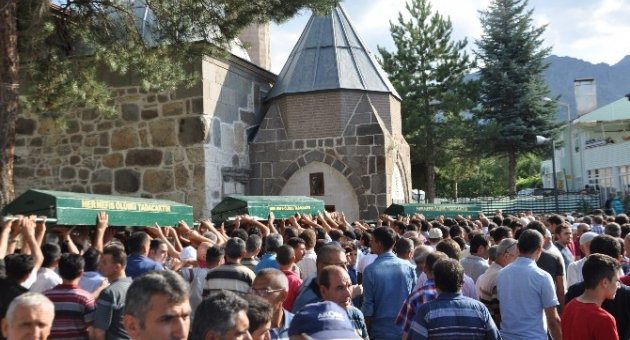 Son yolculuklarına da birlikte gittiler