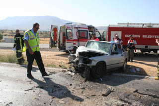 Konya'da trafik kazaları: 3 ölü 3 yaralı