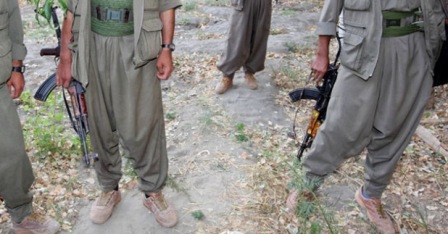 12 terörist teslim oldu