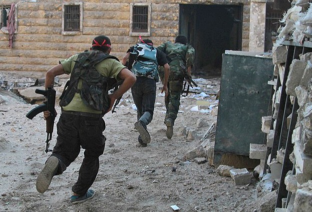 Muhalifler onlarca rejim askerini öldürdü