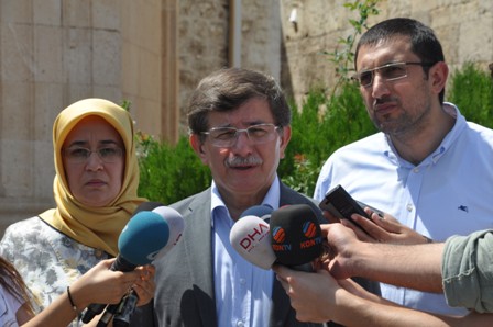 Dışişleri Bakanı Davutoğlu: İsrail'in bahanesi hep aynı
