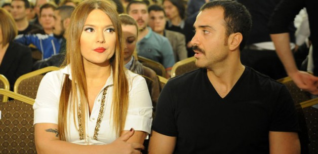Demet Akalın ve eşine şok saldırı!