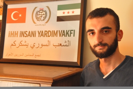Yetimlerin yüzünü güldürüyorlar
