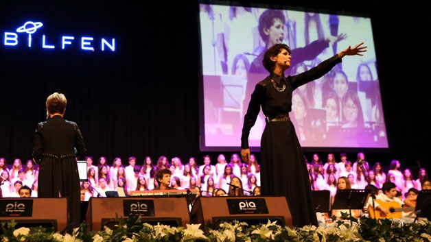Fransız soprano Emma Shapplin, İstanbul'da konser verdi