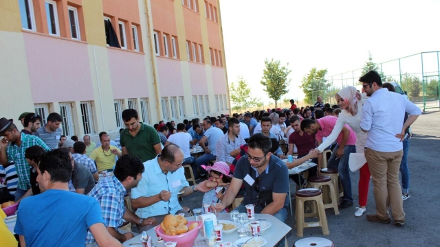 Ali Akkanat mezunları buluştu