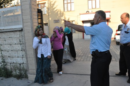 KONYA'DA ÖĞRENCİ YURDUNDA YANGIN PANİĞİ