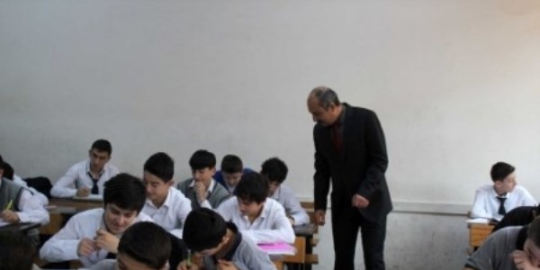 Öğretmene rotasyon maddesi kabul edildi