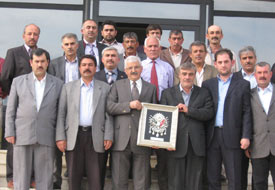 Kadınhanı'nda MYO müdürüne plaket