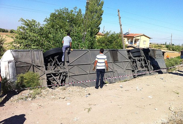 Aksaray'da otobüs devrildi: 6 ölü, 17 yaralı