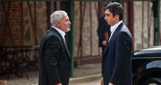 Kurtlar Vadisi'nde sürpriz ayrılıklar