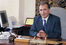 Konya eski Başsavcısı'na 3 yıl hapis