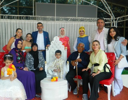 Koçak ailesinin sünnet mutluluğu